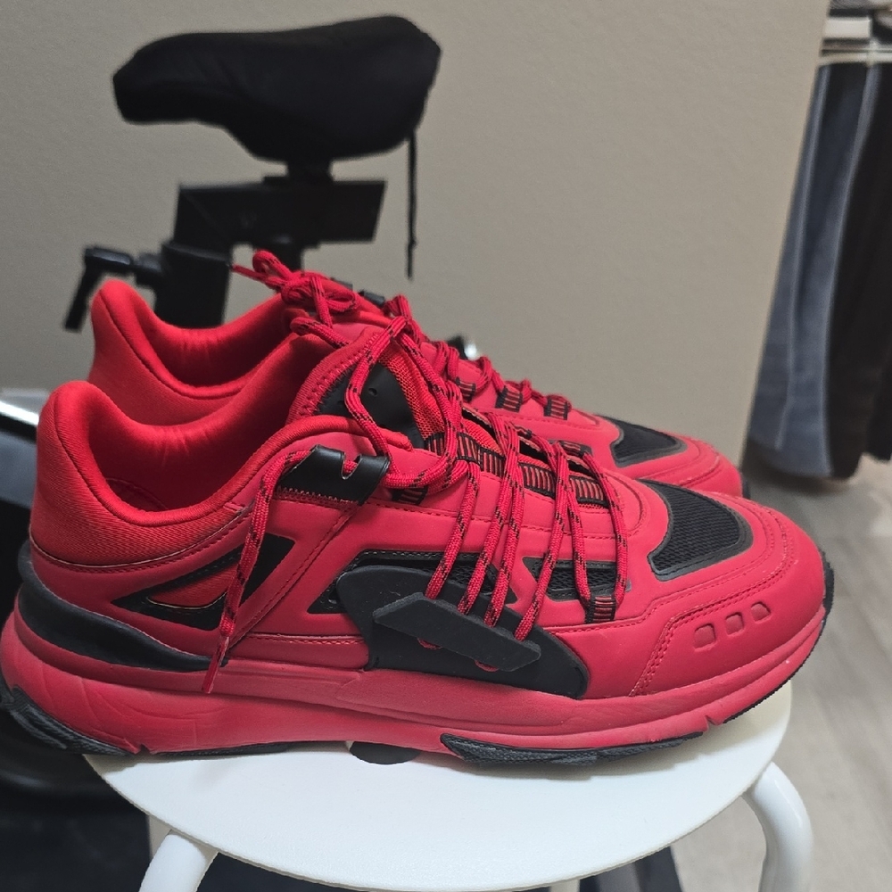 ZARA Red and Black Men's Sneakers